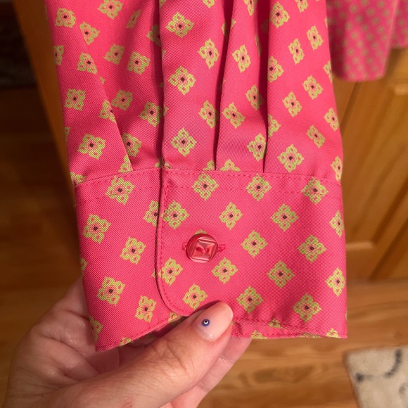 Pink and khaki print blouse from Foxcroft. Size XL. Long sleeve. Wrinkle… - Picture 6 of 9